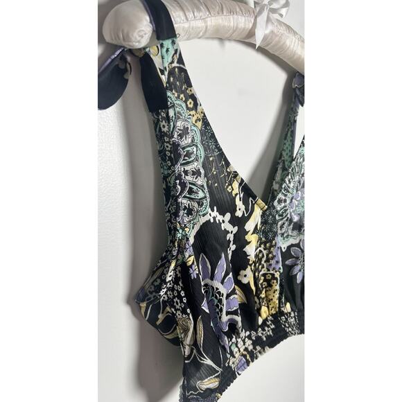 Free People INTIMATELY Women's Weekend In Montauk Floral Cropped Top XS Black - Picture 4 of 8